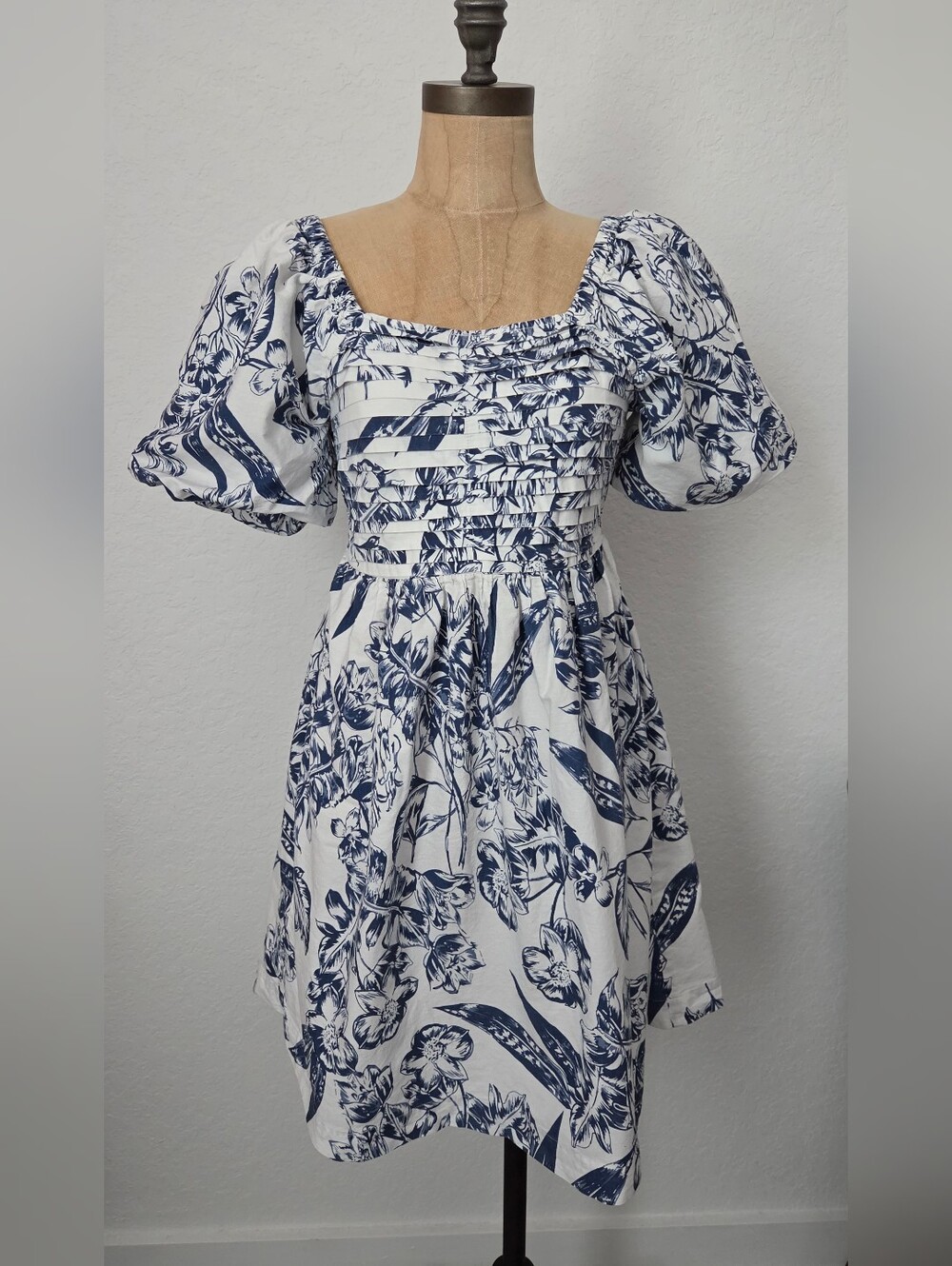 Blue & White Floral Puff-Sleeve Mini Dress